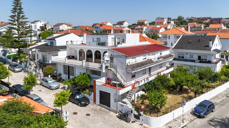 Moradia T7 para Venda em Caparica e Trafaria Foto 39