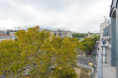 Apartamento T3 para Arrendamento em Santo António