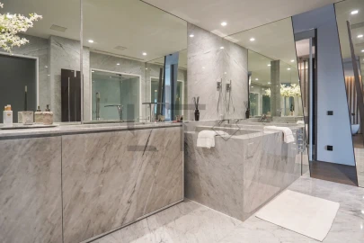 Apartamento T3 para Arrendamento em Santo António