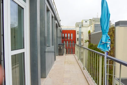 Apartamento T3 para Arrendamento em Santo António