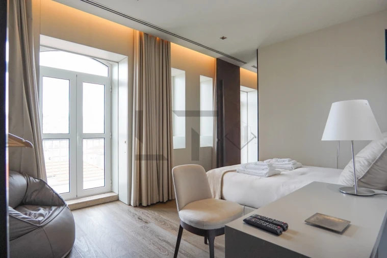 Apartamento T3 para Arrendamento em Santo António Foto 47