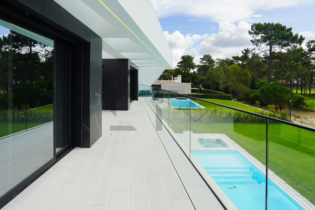 Moradia T4 para Arrendamento em Charneca de Caparica e Sobreda Foto 66