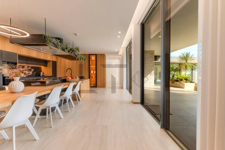 Moradia T7 para Venda em Ribeirão Foto 28