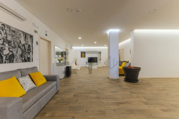 Moradia T7 para Venda em Ribeirão Foto 73