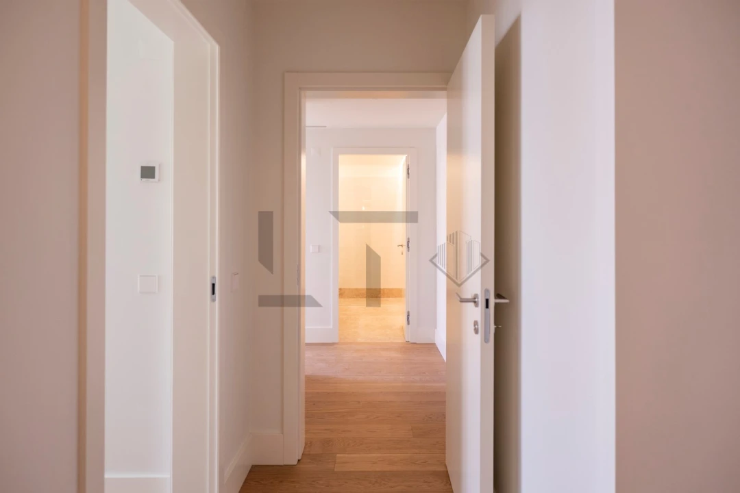 Apartamento T3 para Venda em Santo António Foto 13