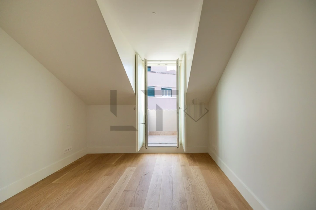 Apartamento T3 para Venda em Santo António Foto 14