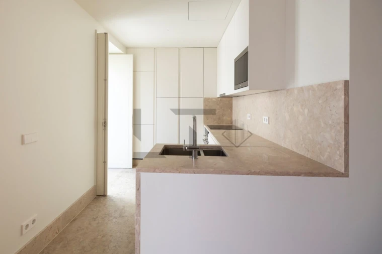 Apartamento T3 para Venda em Santo António Foto 9