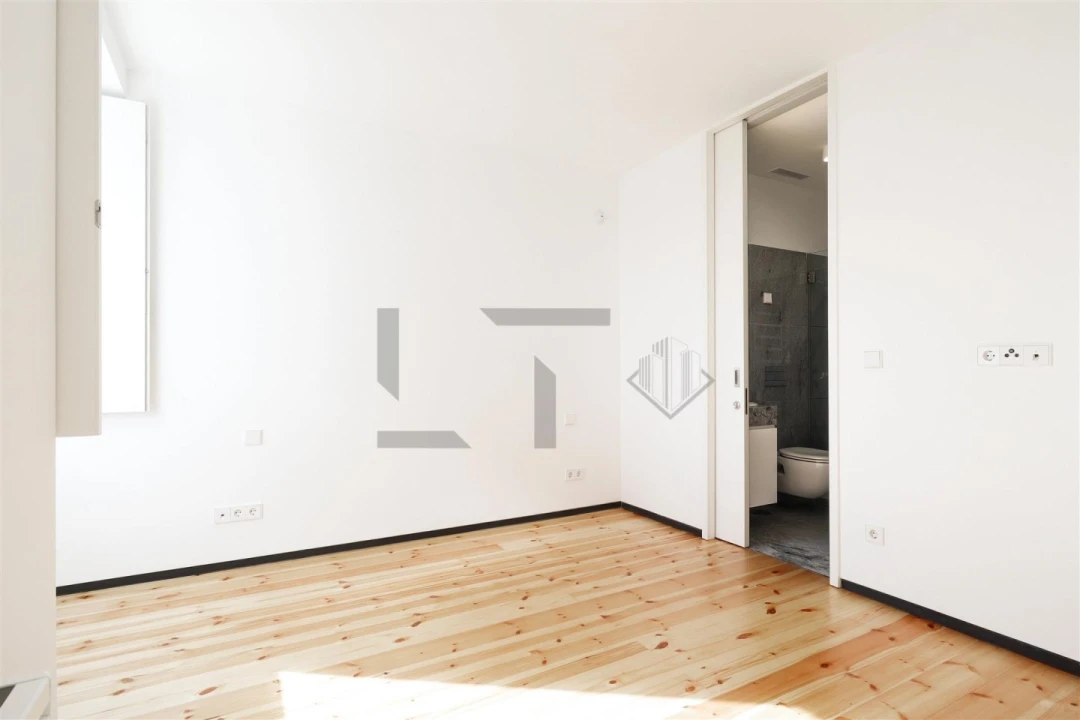 Apartamento T4 para Venda em Penha de França Foto 46