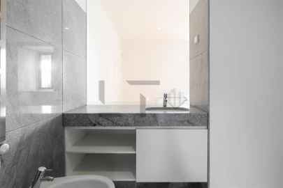 Apartamento T4 para Venda em Penha de França