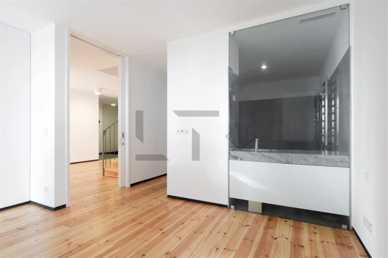 Apartamento T4 para Venda em Penha de França Foto 45