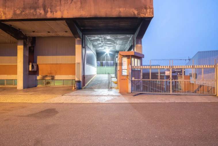 Prédio para Arrendamento em Sacavém e Prior Velho Foto 59
