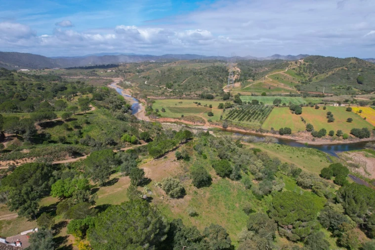 Terreno para Venda em São Bartolomeu de Messines Foto 1