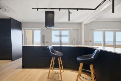 Apartamento T3 para Venda em São Vicente
