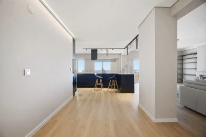Apartamento T3 para Venda em São Vicente
