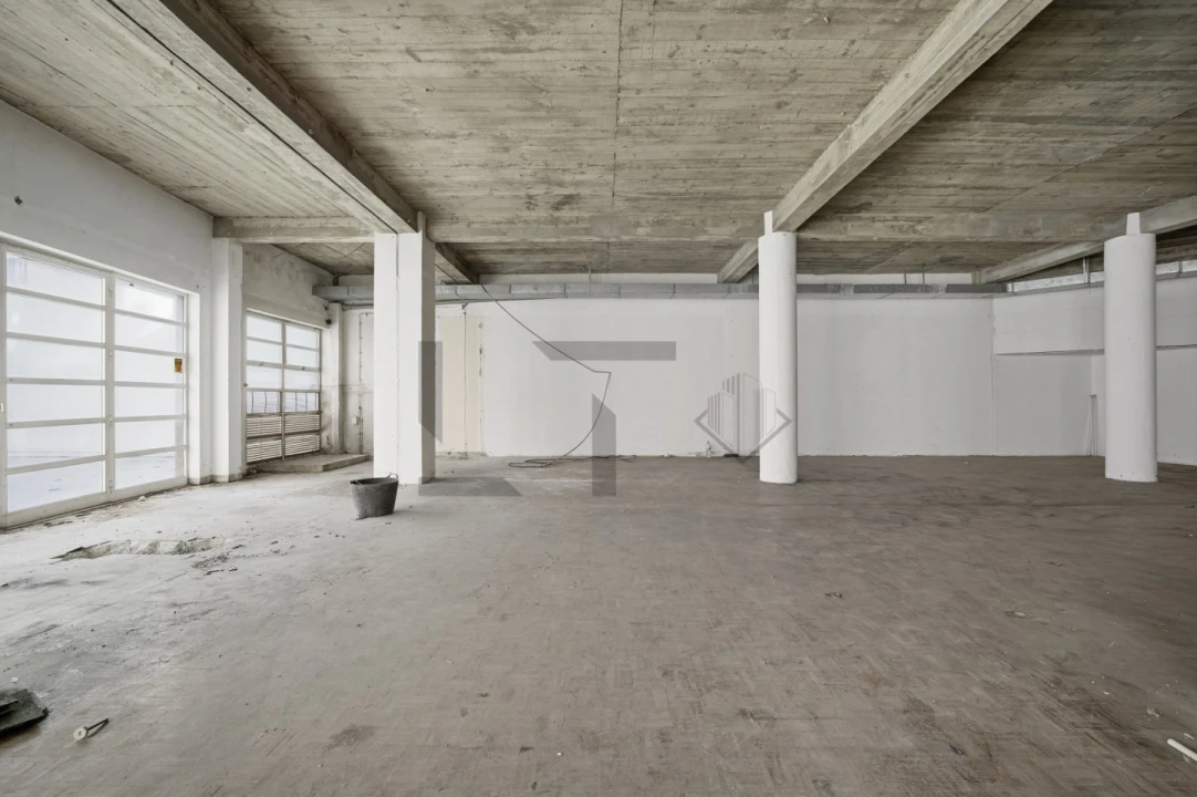 Loja para Arrendamento em Algés, Linda-A-Velha e Cruz Quebrada-Dafundo Foto 14