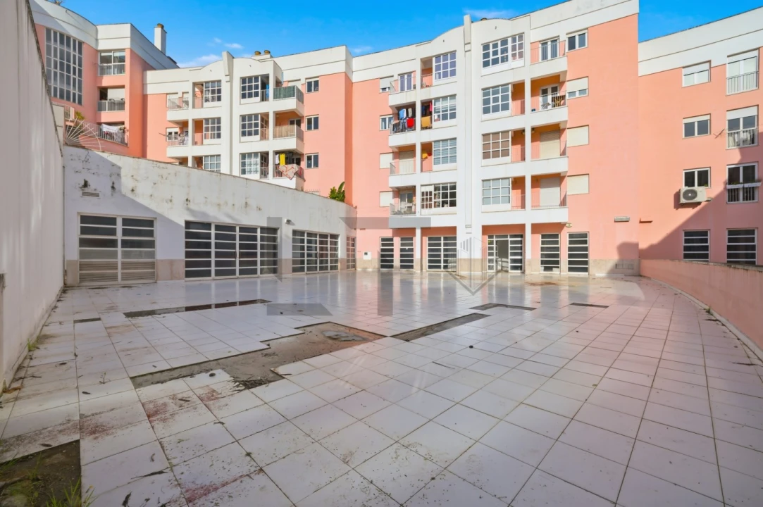 Loja para Arrendamento em Algés, Linda-A-Velha e Cruz Quebrada-Dafundo Foto 20