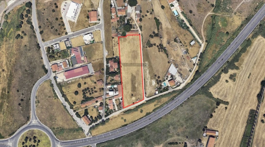 Terreno para Venda em Santo Antão e São Julião do Tojal Foto 1