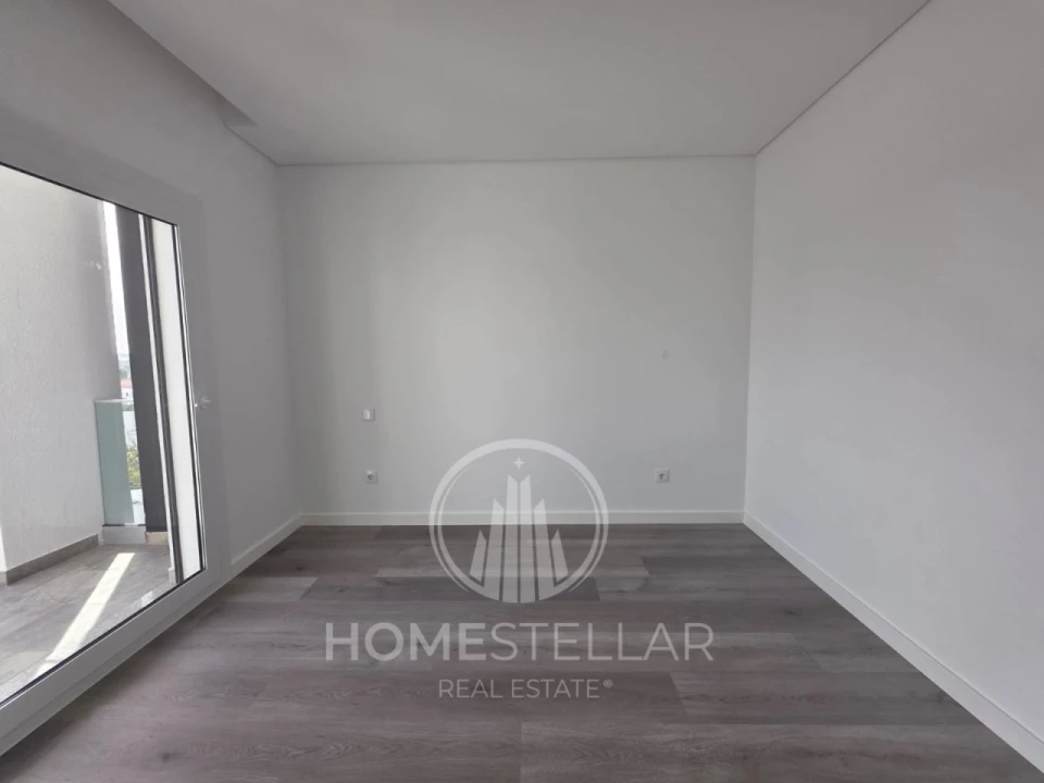 Moradia T4 para Venda em Fernao Ferro Foto 21