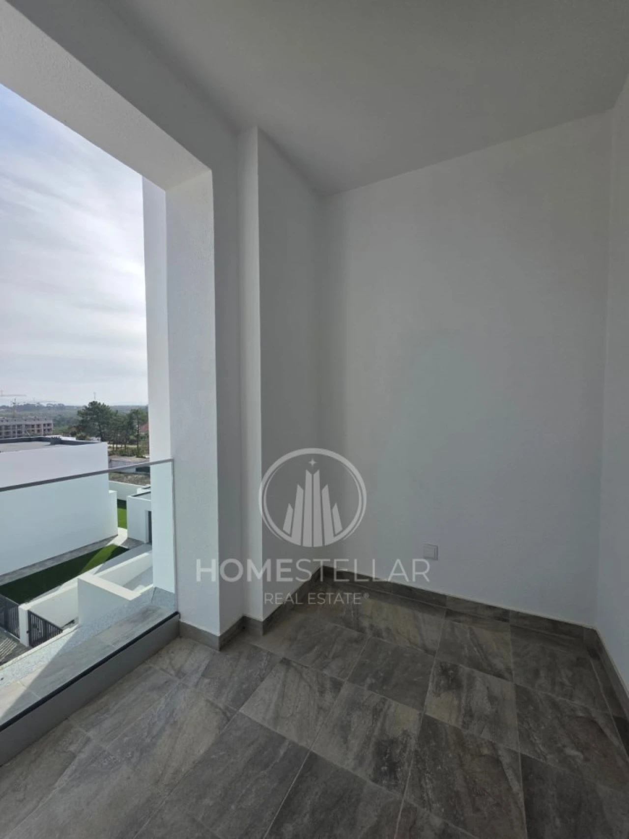 Moradia T4 para Venda em Fernao Ferro Foto 36