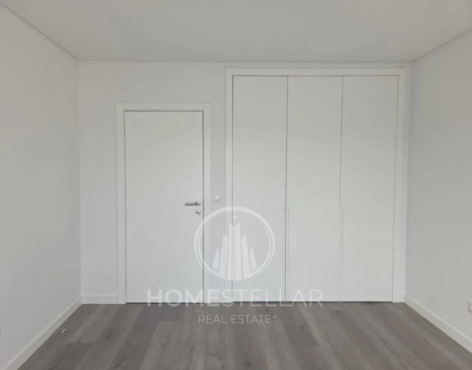 Moradia T4 para Venda em Fernao Ferro Foto 31