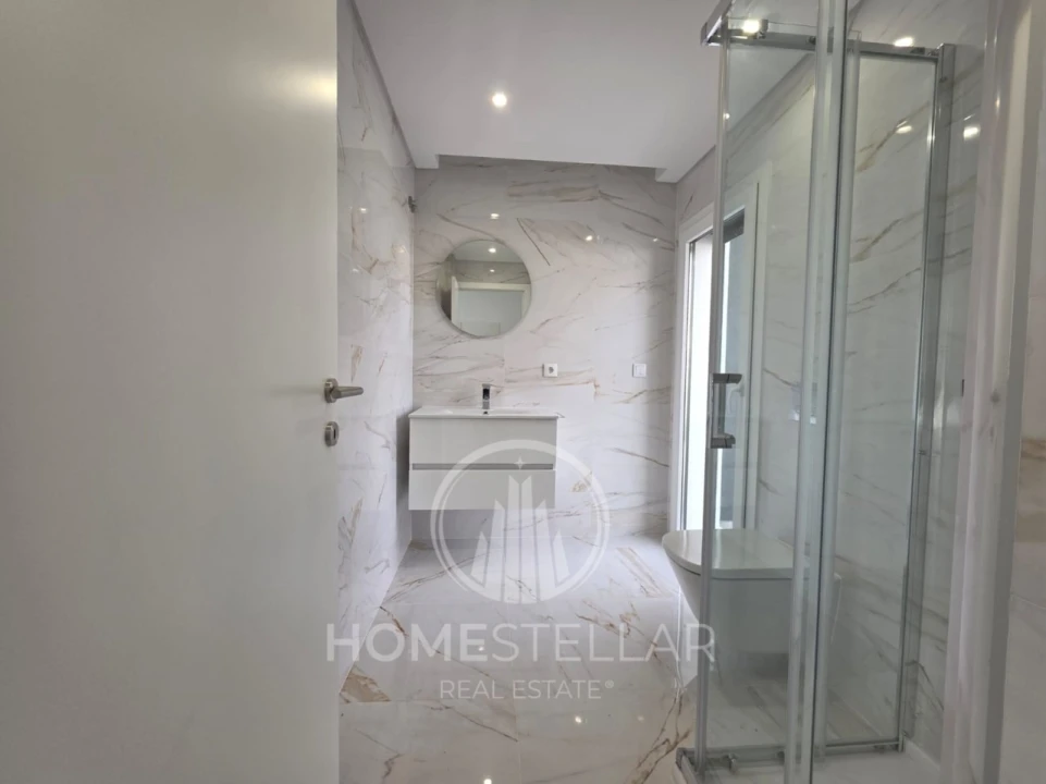 Moradia T4 para Venda em Fernao Ferro Foto 6