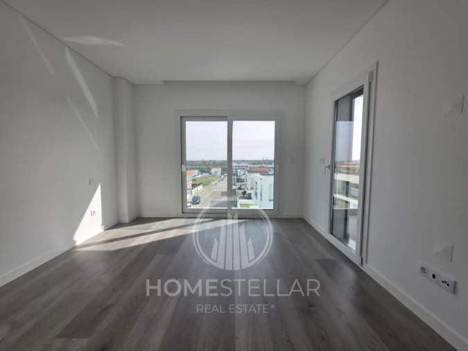 Moradia T4 para Venda em Fernao Ferro Foto 34