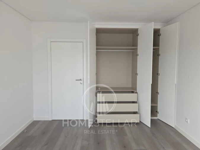 Moradia T4 para Venda em Fernao Ferro Foto 32