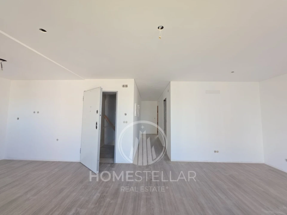 Apartamento T3 para Venda em Corroios Foto 5