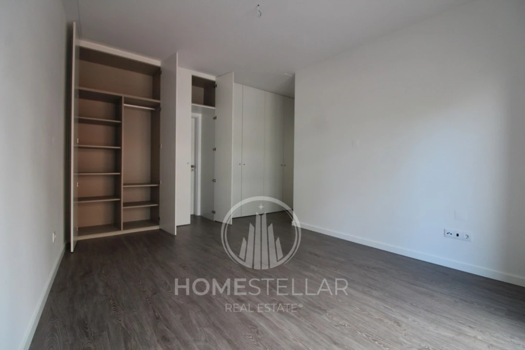 Apartamento T3 para Venda em Corroios Foto 11