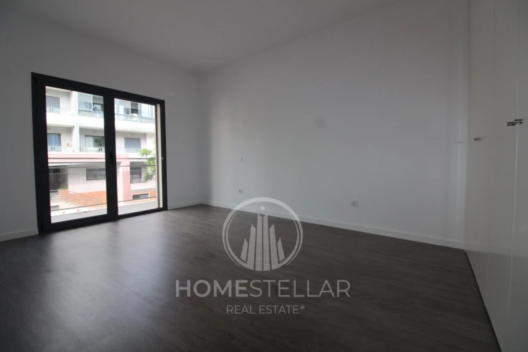 Apartamento T3 para Venda em Corroios Foto 14