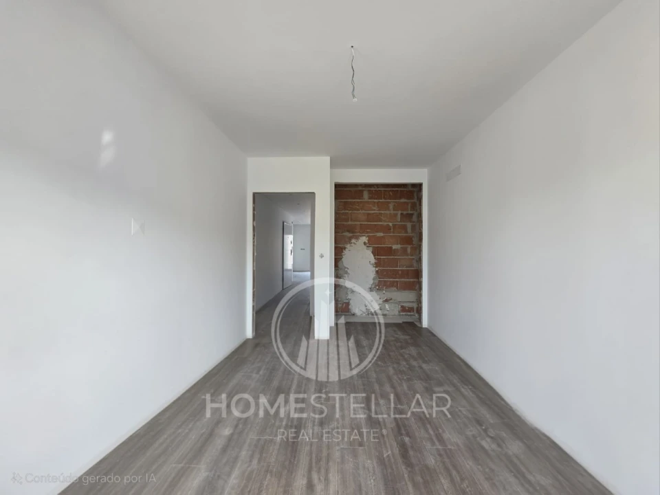 Apartamento T2 para Venda em Corroios Foto 9