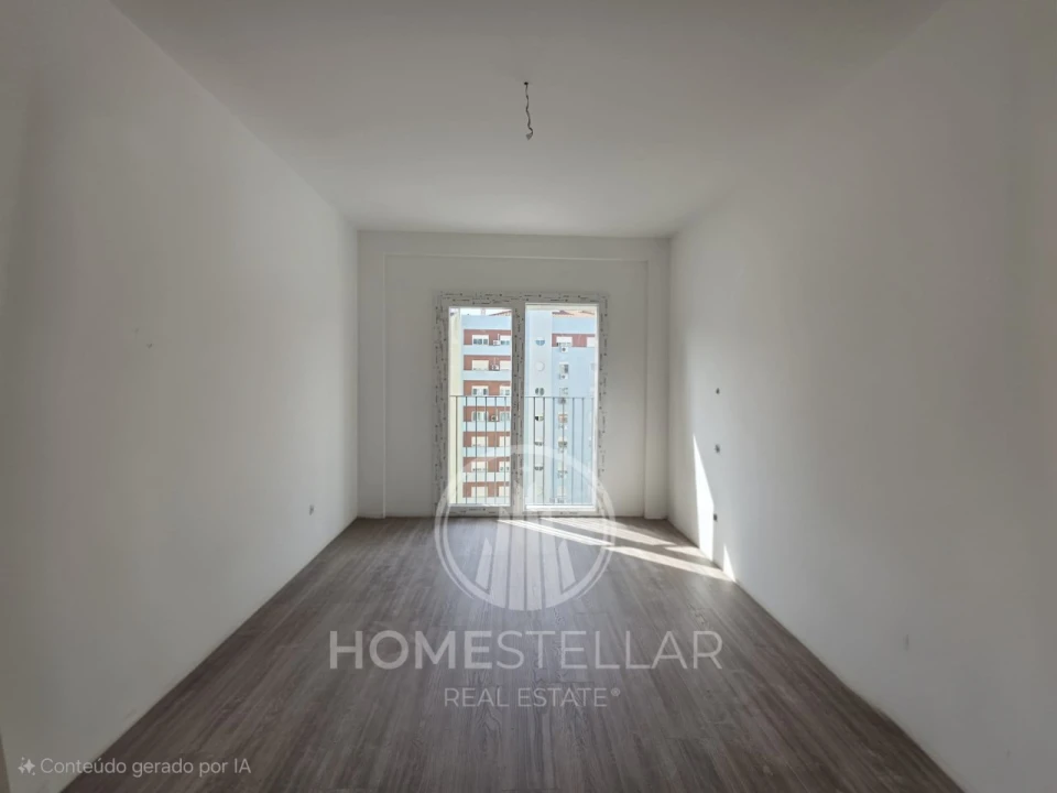 Apartamento T3 para Venda em Corroios Foto 12