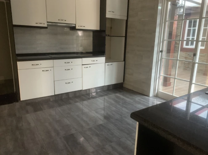 Moradia T6 para Venda em Cascais e Estoril Foto 5