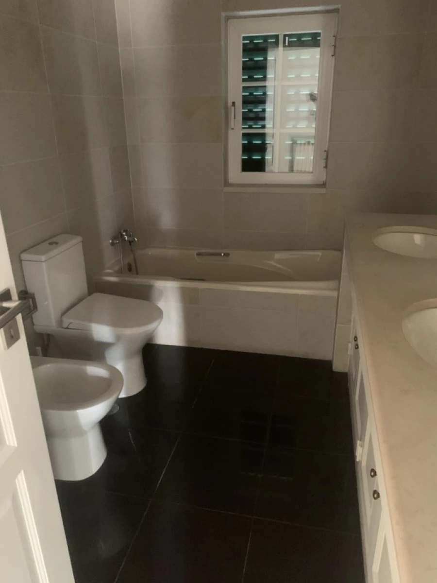 Moradia T6 para Venda em Cascais e Estoril Foto 24