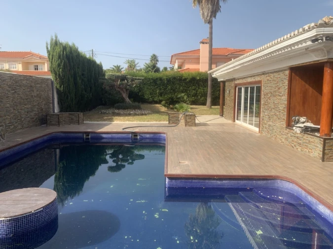 Moradia T6 para Venda em Cascais e Estoril