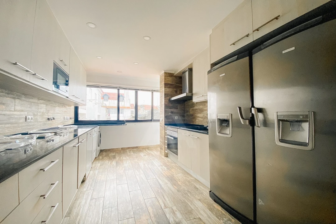 Apartamento T4 para Venda em Cascais e Estoril Foto 8