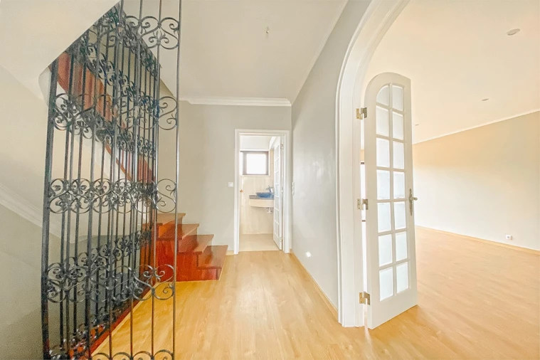 Apartamento T4 para Venda em Cascais e Estoril Foto 9