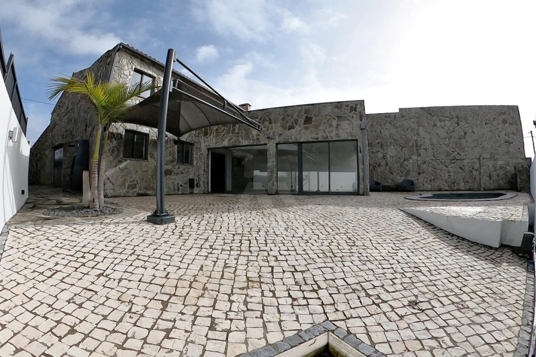 Moradia T3 para Arrendamento em Alcabideche Foto 49