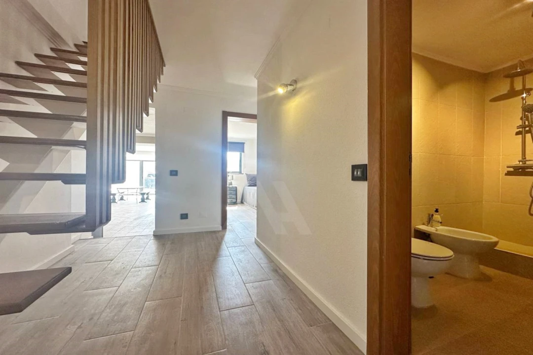 Moradia T3 para Arrendamento em Alcabideche Foto 25