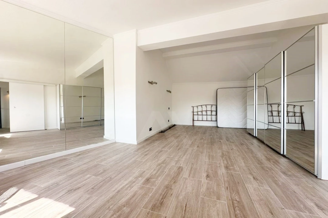 Moradia T3 para Arrendamento em Alcabideche Foto 30