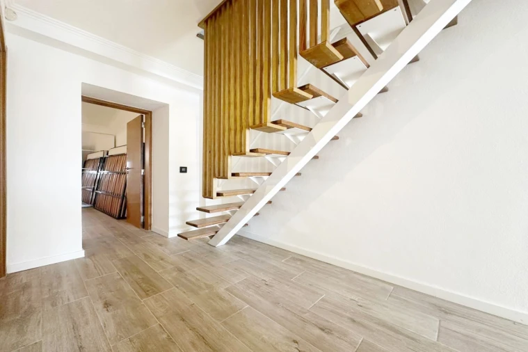 Moradia T3 para Arrendamento em Alcabideche Foto 19