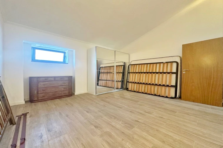 Moradia T3 para Arrendamento em Alcabideche Foto 21