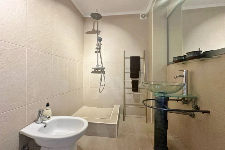 Moradia T3 para Arrendamento em Alcabideche Foto 24