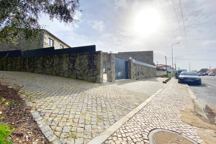 Moradia T3 para Venda em Alcabideche Foto 33