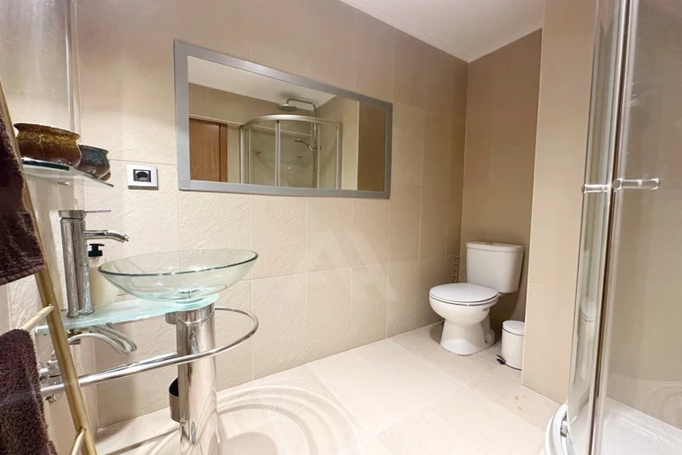 Moradia T3 para Venda em Alcabideche Foto 13