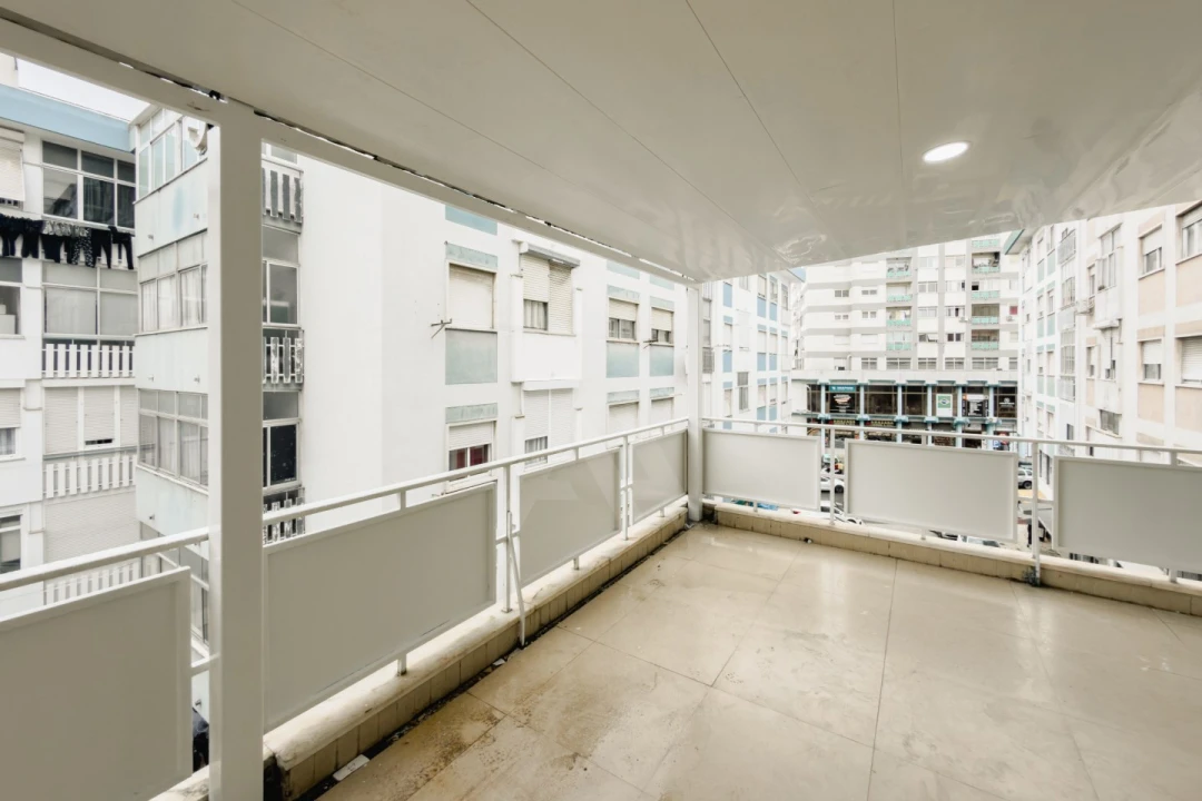 Apartamento T3 para Venda em Odivelas Foto 7