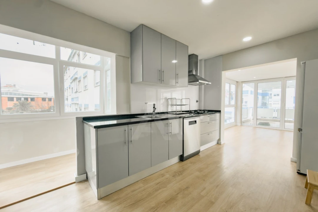 Apartamento T3 para Venda em Odivelas Foto 9