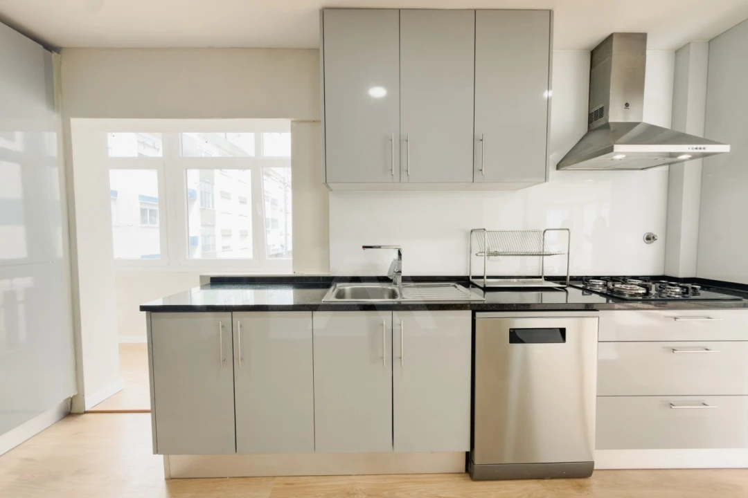 Apartamento T3 para Venda em Odivelas Foto 11