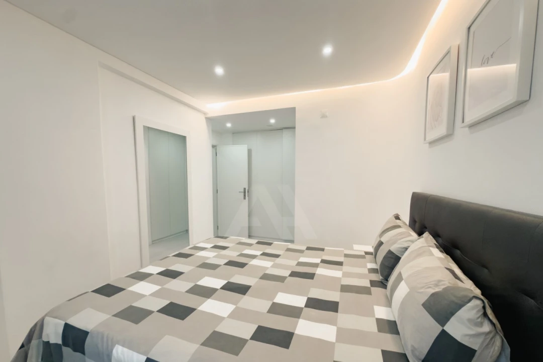 Apartamento T3 para Venda em Agualva e Mira-Sintra Foto 21