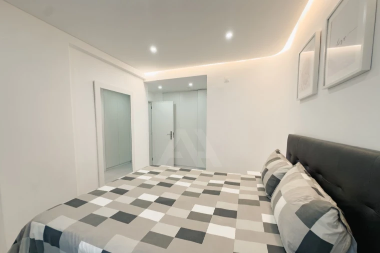 Apartamento T3 para Venda em Agualva e Mira-Sintra Foto 21